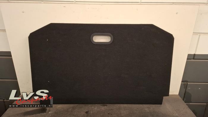 Ford Fiesta Plaque sol coffre