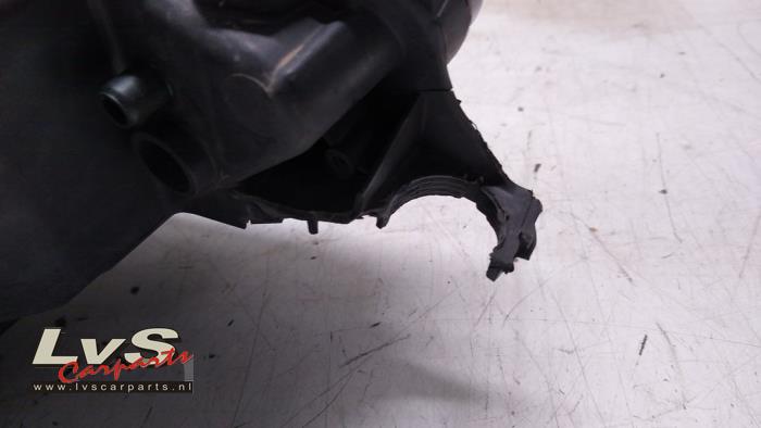 Koplamp links van een Audi A3 Sportback (8YA) 1.0 30 TFSI 12V 2022