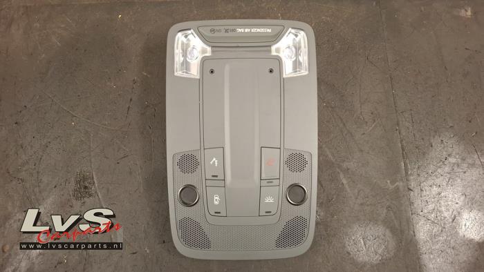 Binnenverlichting voor van een Audi A3 Sportback (8YA) 1.0 30 TFSI 12V 2022