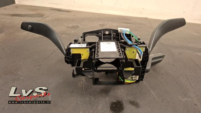 Combischakelaar Stuurkolom van een Audi A3 Sportback (8YA) 1.0 30 TFSI 12V 2022