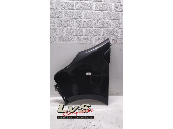 Renault Trafic Kotflügel links vorne
