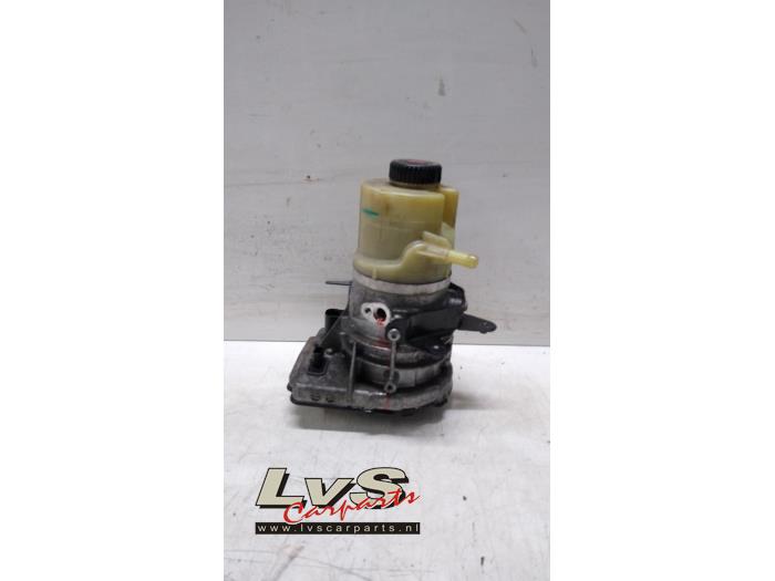 Renault Trafic Pompe direction assistée