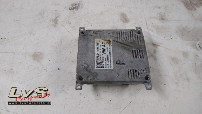 Volkswagen Golf Module phare LED