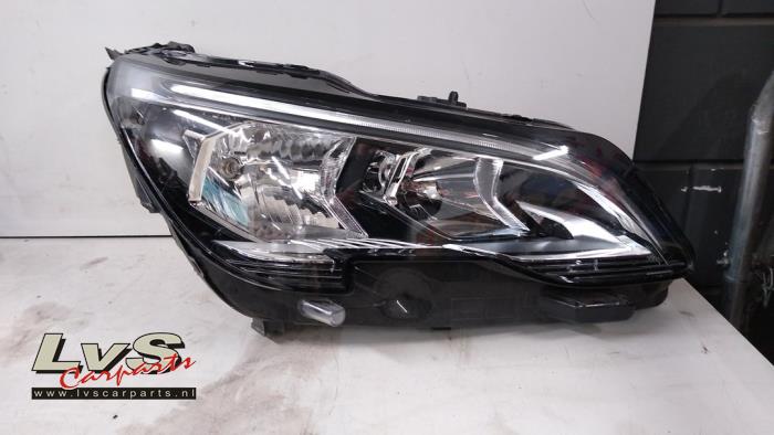 Peugeot 3008 Phare droit