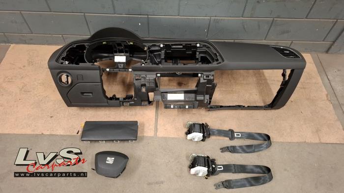 Seat Leon Airbag set + dashboard