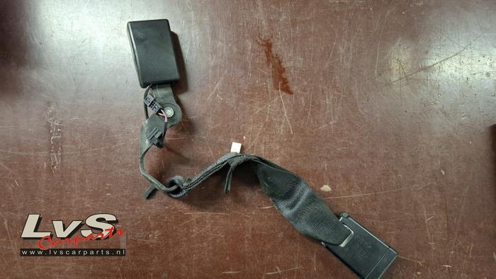 BMW 3-Série Insertion ceinture de sécurité arrière droite