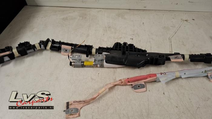 Peugeot 108 Airbag Himmel links