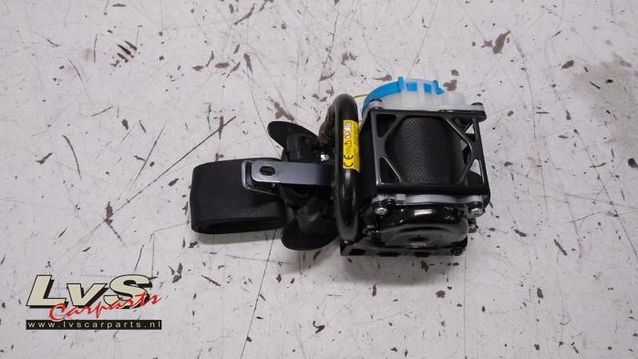 Toyota Aygo Gordelspanner links