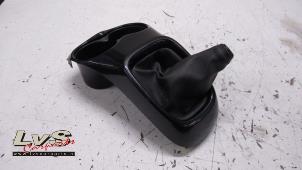 Gebruikte Versnellingspookhoes Toyota Aygo (B40) 1.0 12V VVT-i Prijs € 35,00 Margeregeling aangeboden door LvS Carparts