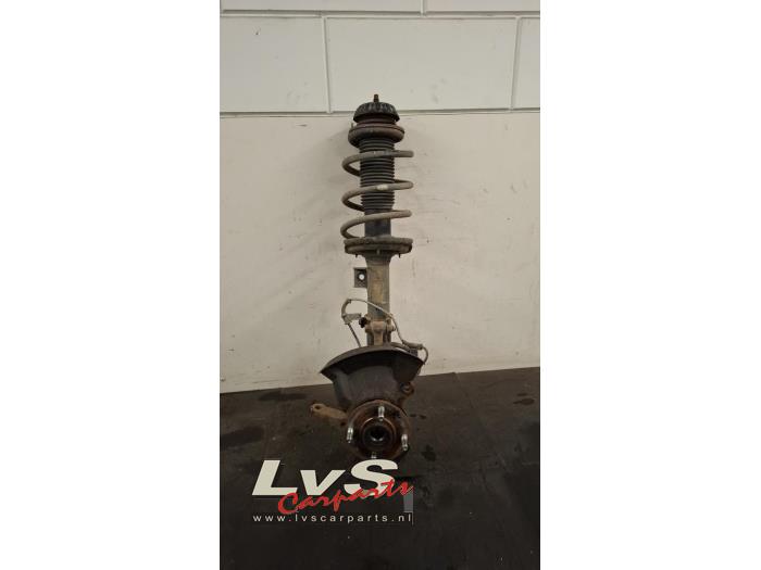 Hyundai I20 Stoßdämpferstrebe rechts vorne