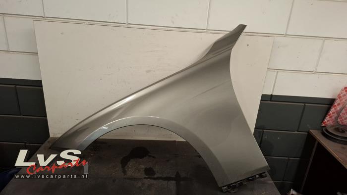 BMW 3-Serie Front wing, left