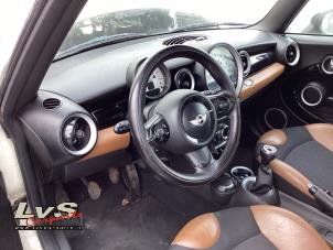 Gebruikte Airbag set + dashboard Mini Mini (R56) 1.6 One D 16V Prijs € 450,00 Margeregeling aangeboden door LvS Carparts