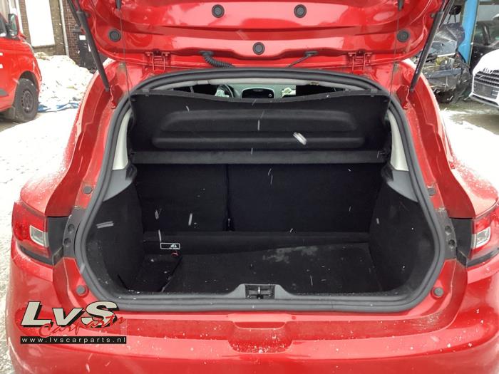 Renault Clio Parcel shelf