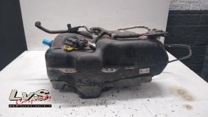 Gebruikte Adblue tank Ford Transit Custom 2.0 TDCi 16V Eco Blue 105 Prijs € 363,00 Inclusief btw aangeboden door LvS Carparts
