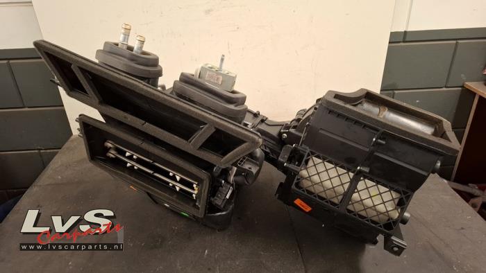 Ford Transit Custom Kachelhuis