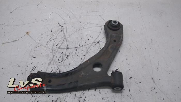 Suzuki Ignis Draagarm rechts-voor