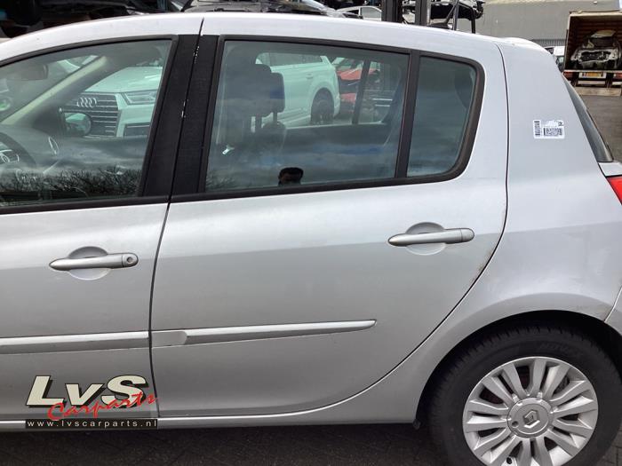 Renault Clio Portier 4Deurs links-achter