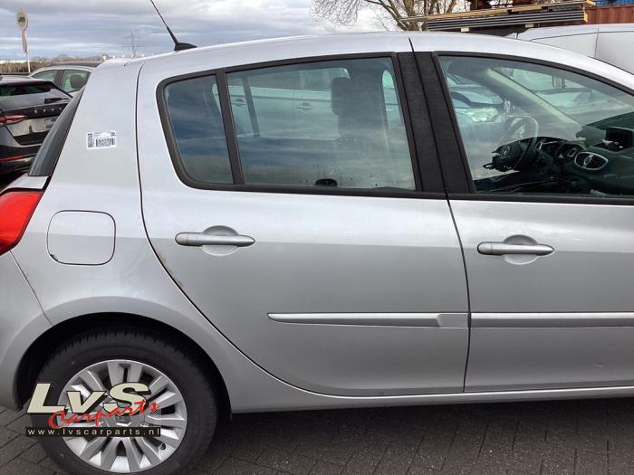 Renault Clio Portier 4Deurs rechts-achter
