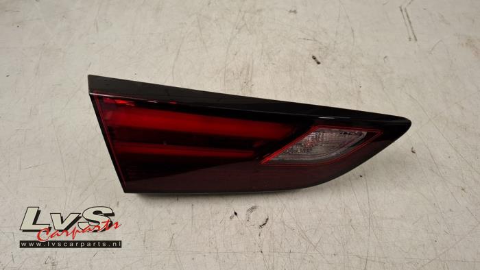 Opel Astra Feu arrière gauche