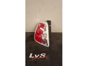 Gebruikte Achterlicht links Fiat 500 (312) 0.9 TwinAir 85 Prijs € 20,00 Margeregeling aangeboden door LvS Carparts