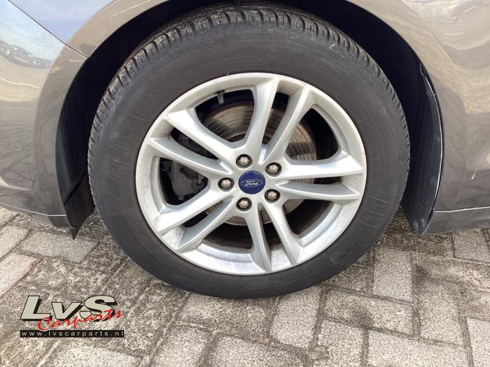 Ford Mondeo Velgen set + banden