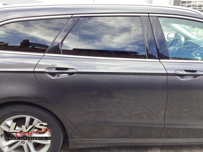 Ford Mondeo Portier 4Deurs rechts-achter