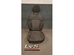 Gebruikte Voorstoel links Renault Grand Scénic IV (RFAR) 1.7 Blue dCi 120 Prijs € 200,00 Margeregeling aangeboden door LvS Carparts