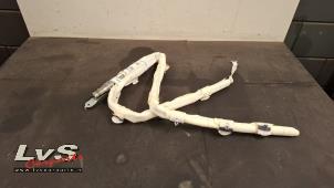 Gebruikte Hemel airbag rechts Renault Grand Scénic IV (RFAR) 1.7 Blue dCi 120 Prijs € 100,00 Margeregeling aangeboden door LvS Carparts