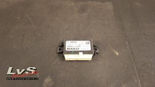 Gebruikte PDC Module Renault Grand Scénic IV (RFAR) 1.7 Blue dCi 120 Prijs € 30,00 Margeregeling aangeboden door LvS Carparts