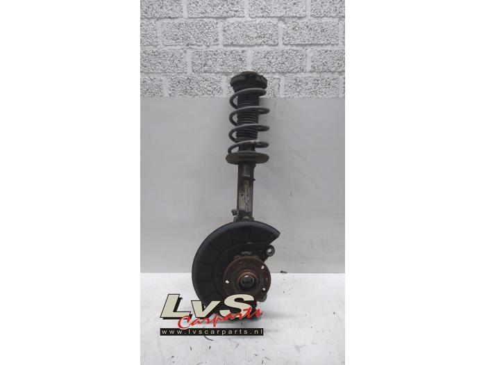 Volkswagen Tiguan Barre amortisseur avant droit