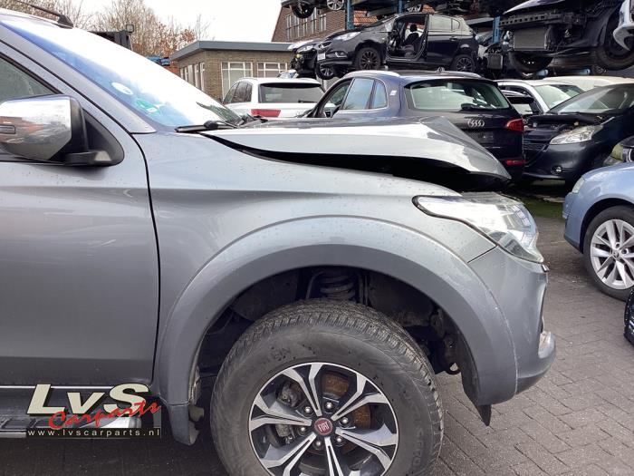 Fiat Fullback Aile avant droite