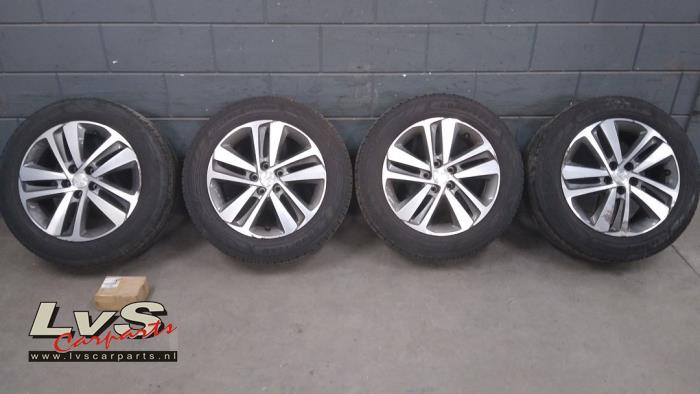 Peugeot Expert Velgen set + banden