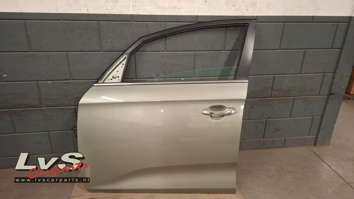 Kia Carens Portier 4Deurs links-voor