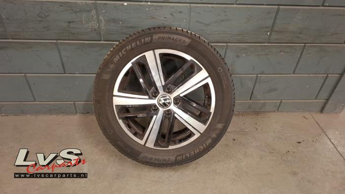 Volkswagen Caddy Felge + Reifen