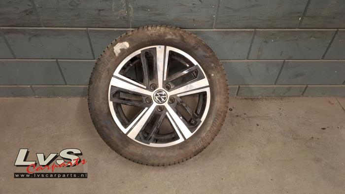 Volkswagen Caddy Felge + Reifen