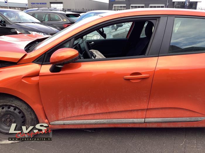 Renault Clio Door 4-door, front left
