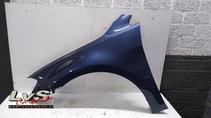 Volkswagen Golf Front wing, left