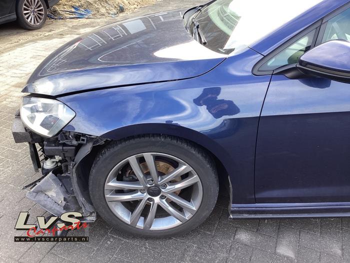 Volkswagen Golf Front wing, left