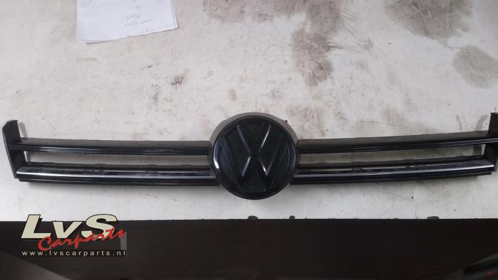 Volkswagen Golf Grille