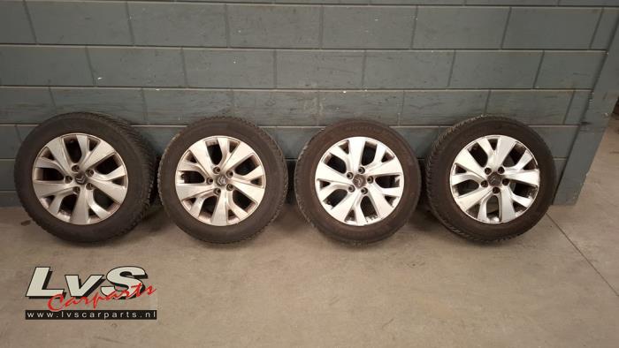 Citroen C4 Grand Picasso Velgen set + banden