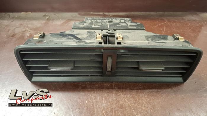 Skoda Fabia Grille aération tableau de bord