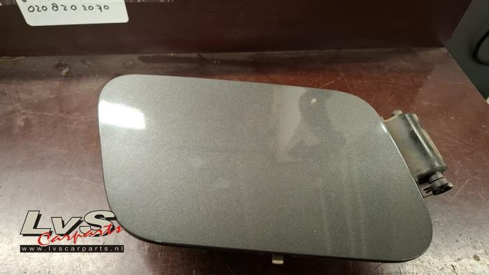 Opel Grandland X Tank Klep