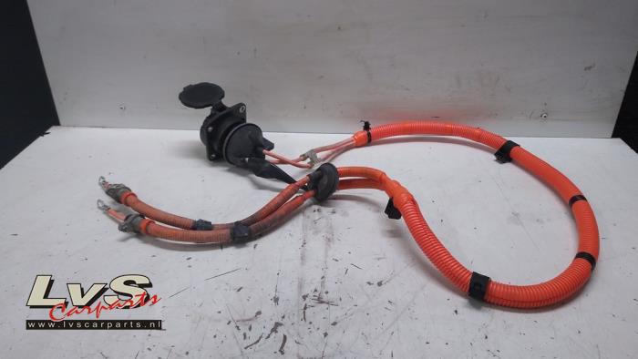 Mitsubishi Outlander Oplaadpunt stekker aansluiting