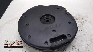 Gebruikte Subwoofer Nissan Qashqai (J11) 1.3 DIG-T 140 16V Prijs € 75,00 Margeregeling aangeboden door LvS Carparts
