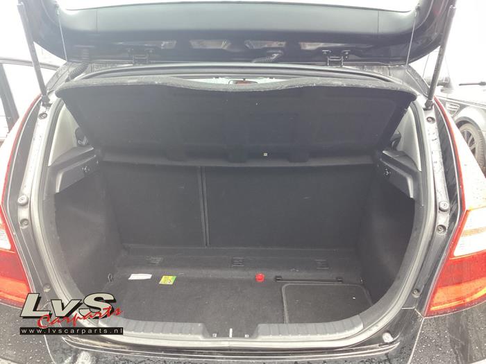 Hyundai I30 Parcel shelf