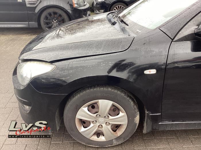 Hyundai I30 Front wing, left