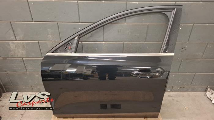 Ford Focus Tür 4-türig links vorne