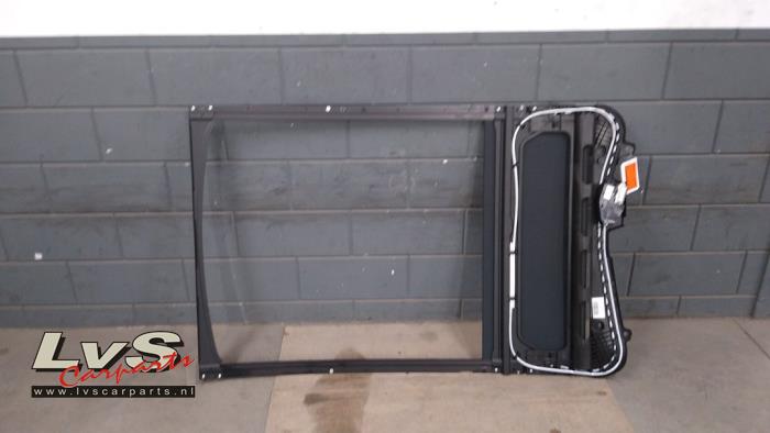 Nissan Qashqai Schuifdak Mechaniek