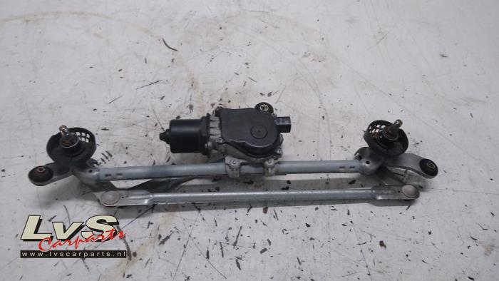 Nissan Qashqai Ruitenwismotor+Mechaniek