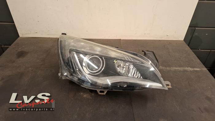 Opel Astra Phare droit